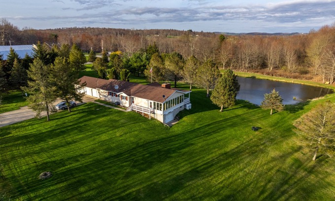 Rushville House | Spruce Haven - 5 br home on 53 acres with pond