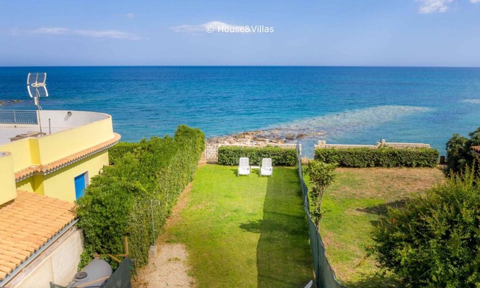 Avola Apartment | SR-A522-CNDR7AT - Sea Sound
