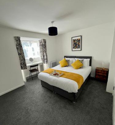 Colchester Apartment | St Andrews Gardens- 2 bedroom flat with views over town- A welburg property managed by Catchpole Stays
