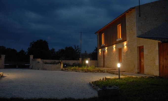 Vendee - Sevre - Autise Other | Stylish, 3 bedroom renovated 19th century Barn in the Heart of Venise Vert