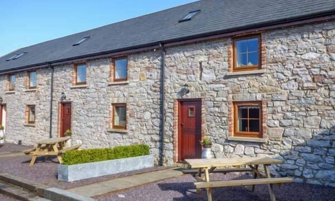 Rhyd-y-foel Cottage | STABAL-Y-GWEDD, family friendly, with a garden in Abergele