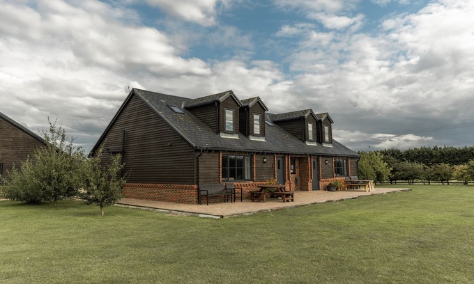 Saint Mary Hoo Cottage | Stable Cottages - cosy home away from home accommodation