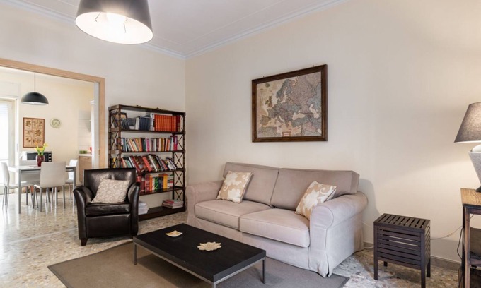 Borgo-Sanzio Apartment | Stadium &Villa Bellini Big APT with Terrace x5