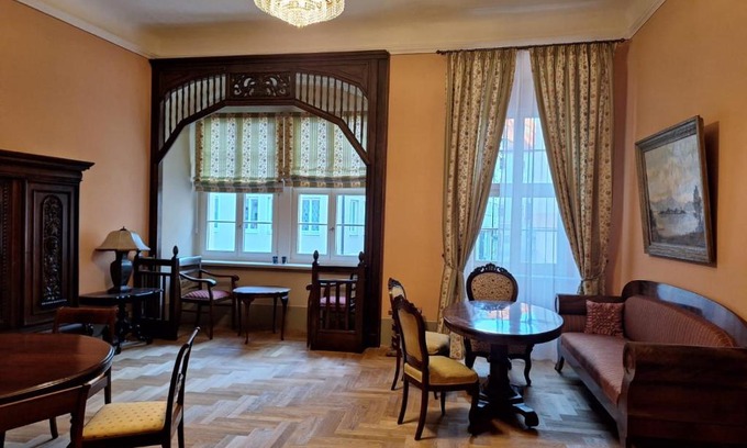 Bautzen Apartment | Stadtpalais Marché-Suite maximal 2 Personen und 1 Kleinkind