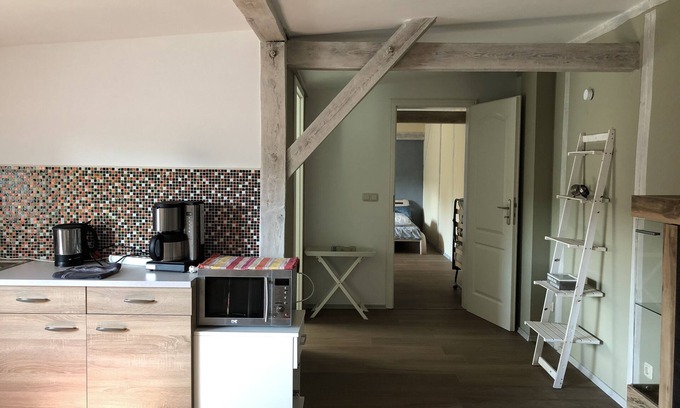 Maasdorf Apartment | Stadtwohnung mit Balkon und Eigenem Eingang