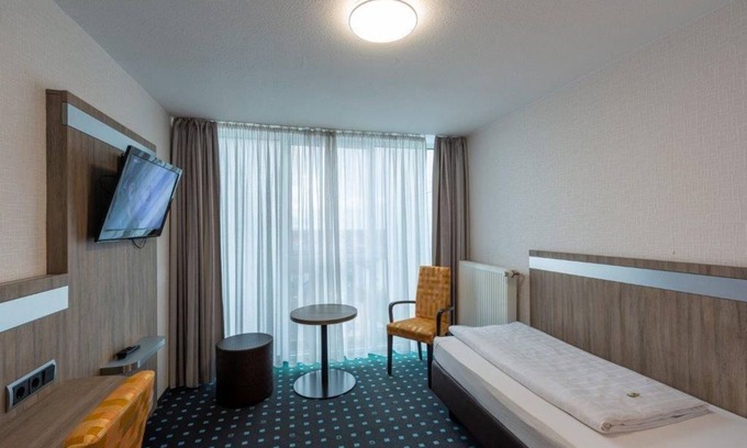 Neustadt an der Weinstrasse House | Standard Einzelzimmer - PANORAMA HOTEL in Neustadt an der Weinstraße