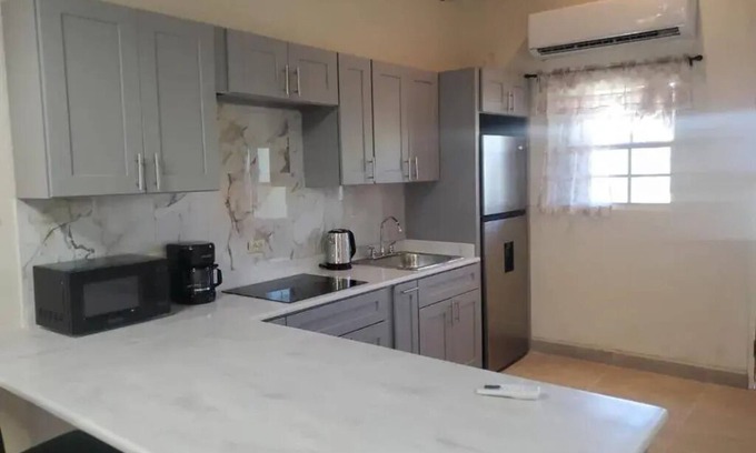 Dickenson Bay Apartment | Standard Double Deluxe