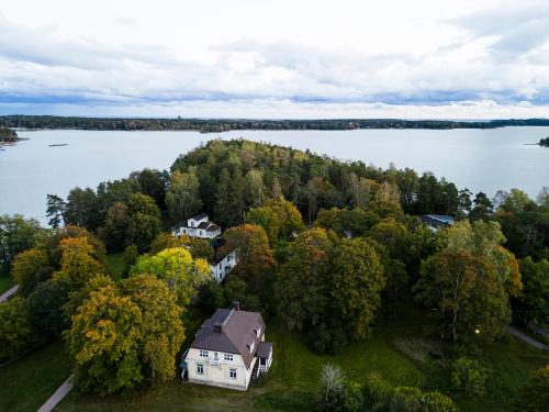 Kaakkoinen District Resort | Stansvikin kartano