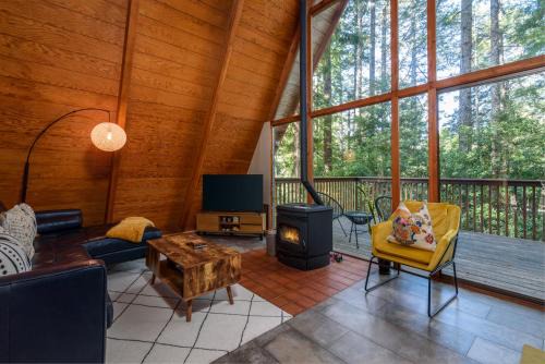 Gualala House | Star Nest - Secluded Forest Property