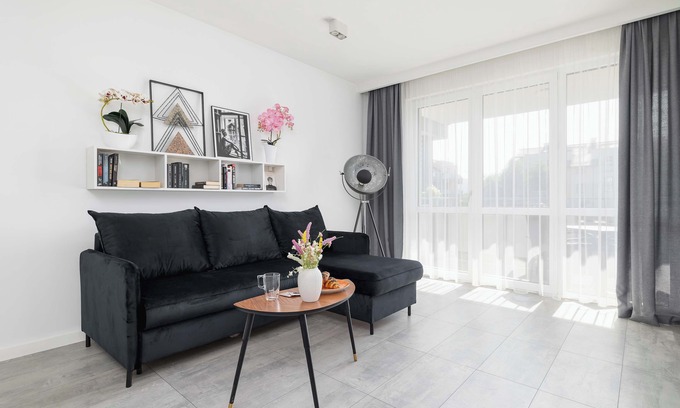 Bielsko-Biala Apartment | Starzyńskiego 7 | Bielsko-Biała | Modern Apartment | Mountain View | Parking | B