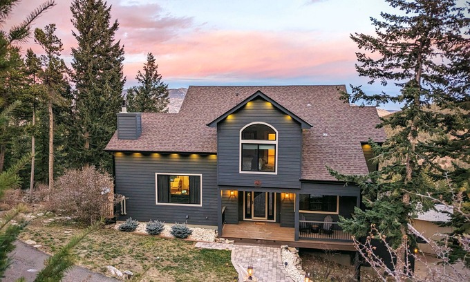 Evergreen House | Stay In Evergreen - Denver Mountain Escape