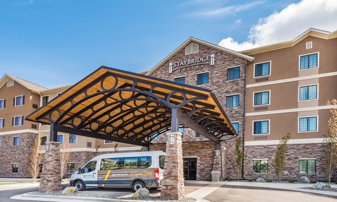 Midtown Anchorage Hotel | Staybridge Suites Anchorage, an Ihg Hotel