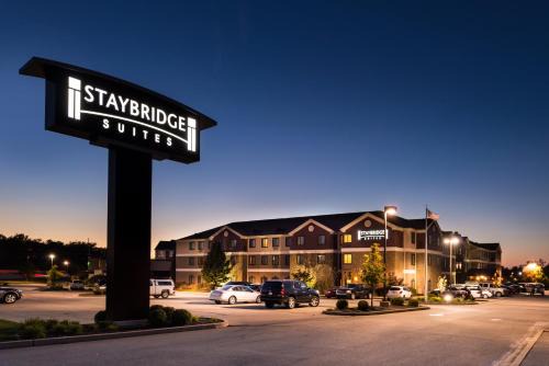 O'Fallon Hotel | Staybridge Suites O'Fallon Chesterfield by IHG