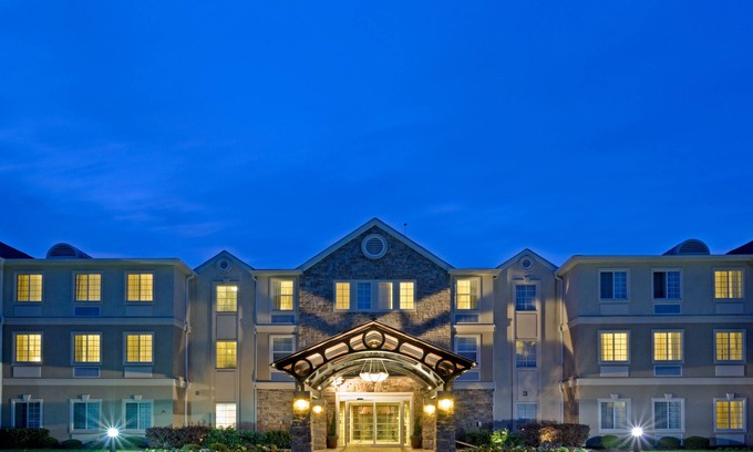 Mount Laurel Hotel | Staybridge Suites Philadelphia-Mt. Laurel by IHG