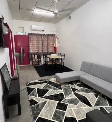 Kampung Pondok House | StayManis House Kangar