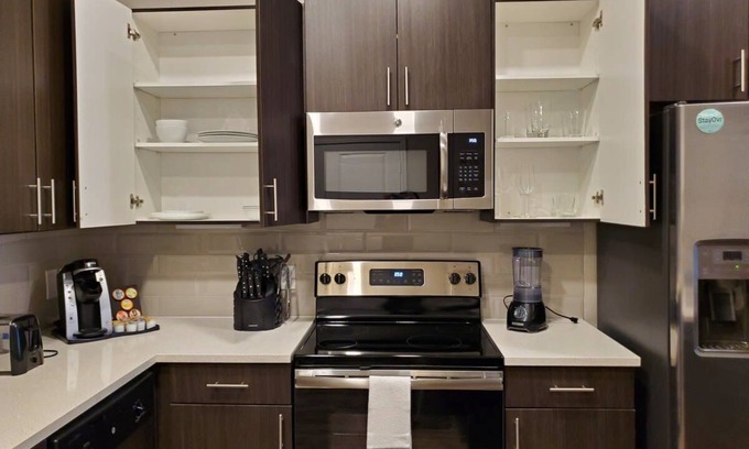 Richardson Apartment | StayOvr at Galatyn Park, Richardson| 2BR