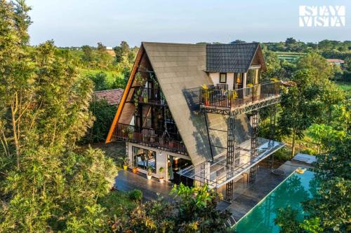 Agara Villa | StayVista at Hillside Harmony Pvt Pool & Free Breakfast