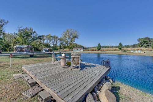 Austinville Apartment | Steamboat Rock Cabin Near Trails and River!