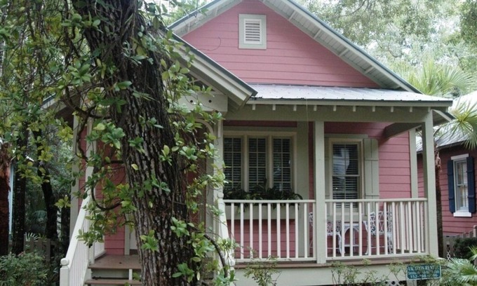 Steinhatchee Resort | Steinhatchee Landing-Forest Breeze #26-Creekside-Dog Friendly*THIRD NIGHT FREE*