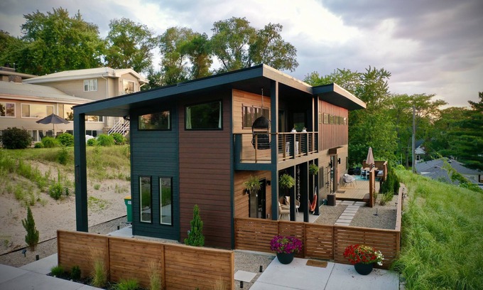 Miller Beach House | Steps from the beach and 1 Mile from Indiana Dunes National Park