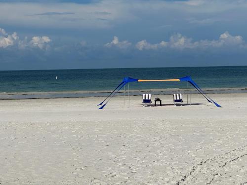 Belle Vista Apartment | Steps to beach with No Resort Fees and FREE parking 2