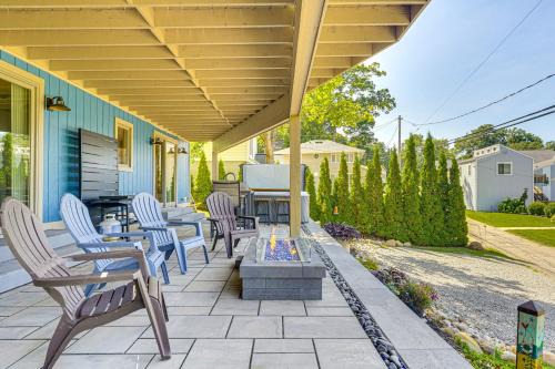 Clarklake Apartment | Steps to Clark Lake Cozy Apartment with Hot Tub