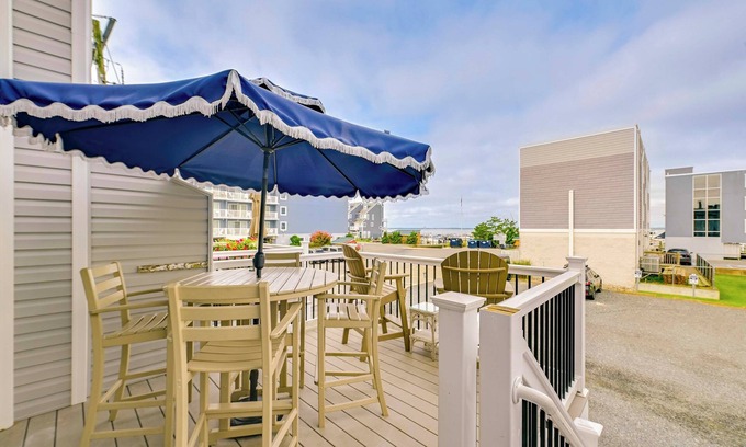 Dewey Beach Condo | Steps to Rehoboth Bay Marina! Condo w/ Pool Access