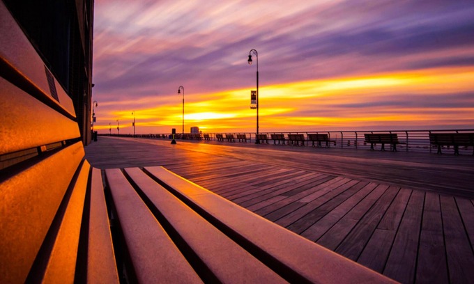 Long Beach Apartment | Steps to the beach and boardwalk