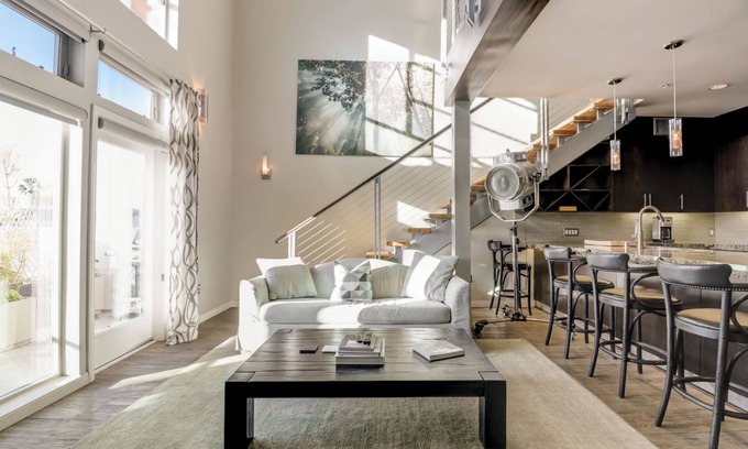 Encinitas Condo | Steps to the Beach – Downtown Encinitas Townhouse