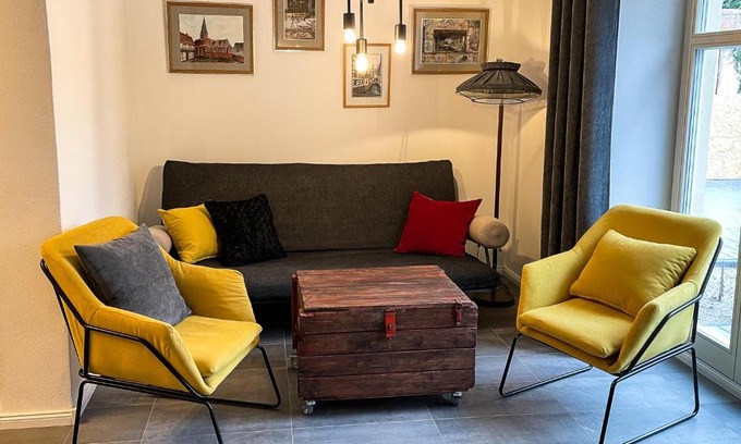 Salzwedel Apartment | stilvolle, zentrale Ferienwohnung Bocksbruecke mit Parkplatz