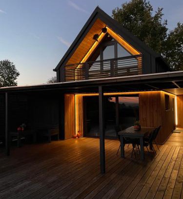 Bodzentyn House | Stodoła Na Kresach - widokowy domek drewniany, całoroczny JACUZZI & SAUNA