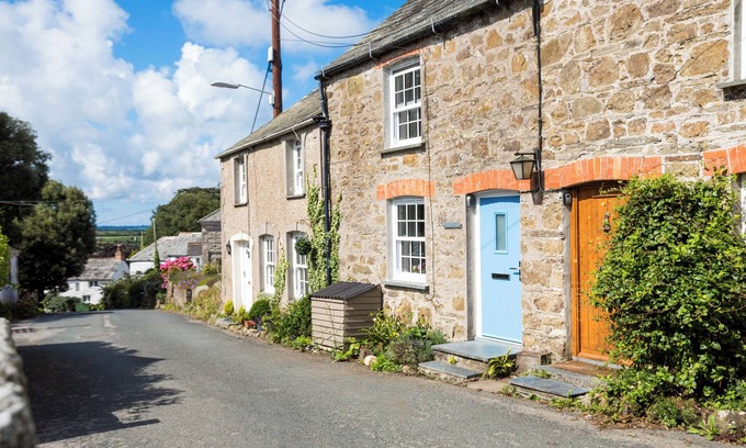 St Minver Cottage | STOKES COTTAGE, family friendly, with a garden in St Minver
