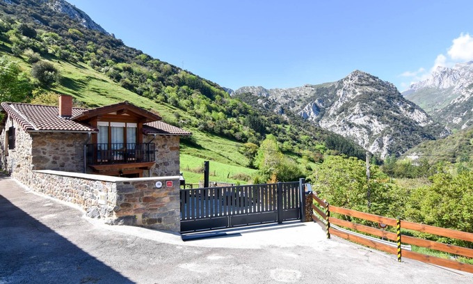Cillorigo de Liebana Cottage | Stone Charm in the Heart of Lebeña