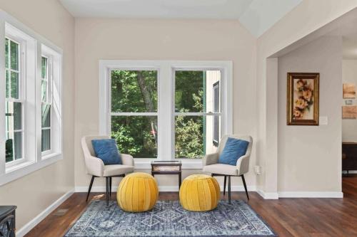 Highlands Hills House | Stone's Throw by Mirror Lake