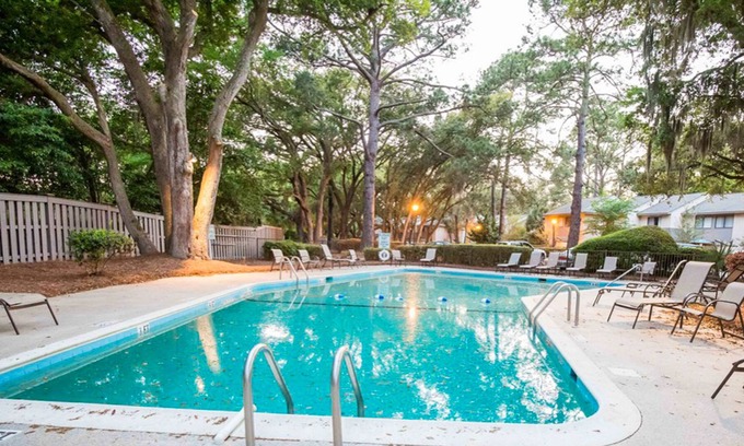 Folly Field Condo | Stone’s Throw Villas | Pool & Alfresco Dining | 5-Minute Walk to Beach