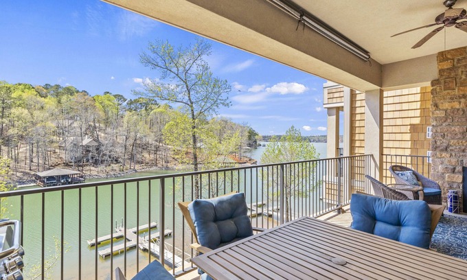 Dadeville Condo | Stoneview Summit waterfront 3/2 condo with amazing views and dedicated boat slip