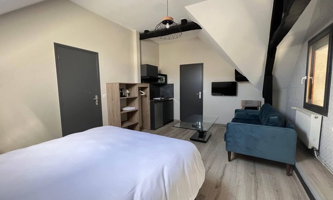 Chaumont-en-Vexin House | Stopover in the city center of Chaumont-en-Vexin