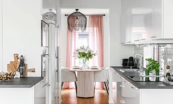 Ostra Karup Villa | Strandnära Boende för Uthyrning i Båstad. Perfekt för Semester och Avkoppling