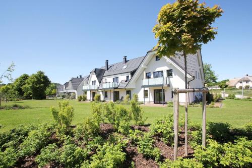 Lobbe Apartment | strandnahe FeWo mit Balkon, gratis Nutzung vom AHOI Erlebnisbad und Sauna in Sellin - Rex Rugia FeWo 30-8