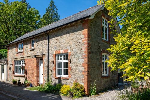Newton Abbot House | Strelna Coach House - Gateway to the Moor, Dartmoor