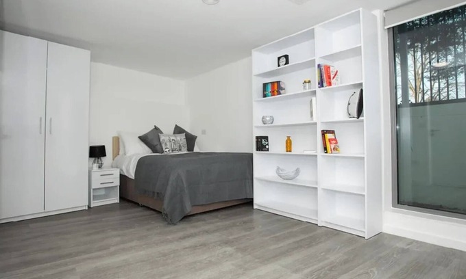 Ealing Apartment | Student Only The Cube Ealing