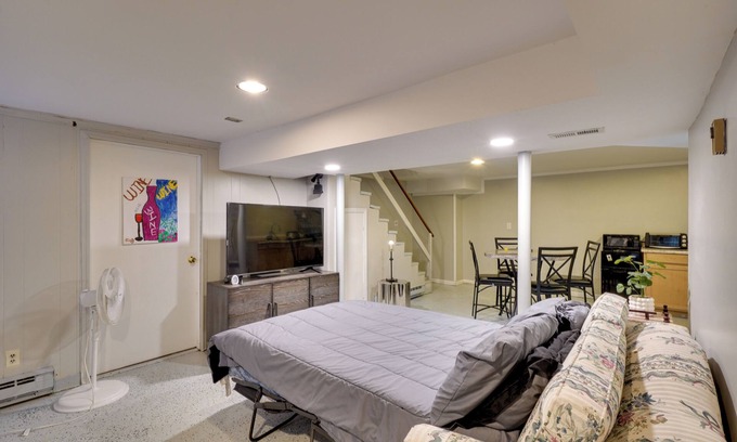 South Boston Apartment | Studio 2 Mi to South Boston Speedway