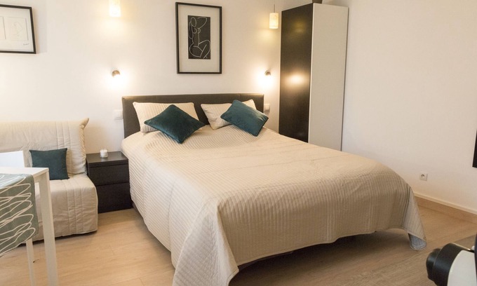 Vittel Apartment | Studio 21-Studio-Apartment-Ensuite with Bath-Garden view