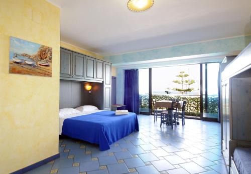 Province of Messina House | Studio a stones throw from the sea