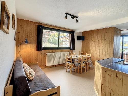 La Toussuire Apartment | Studio agréable avec balcon, proche pistes et commerces - FR-1-417-22