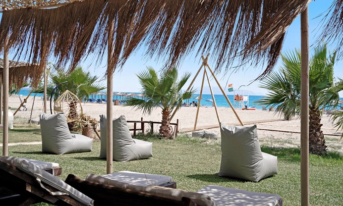 Pidima Kyras Apartment | Studio Apartment 'Iguana 14' with Sea View, Wi-Fi and Air Conditioning