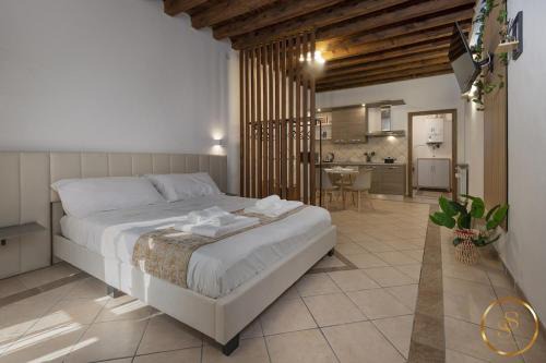 Somma Lombardo Apartment | Studio Apartment near MXP Airport