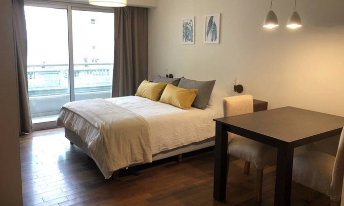 Centro Apartment | Studio apartment near the river with pool