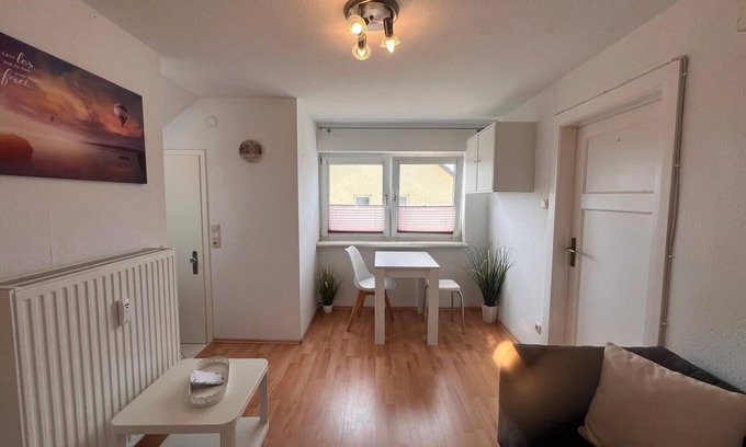 Neumuhlen-Dietrichsdorf Apartment | Studio apartment on the Baltic Sea
