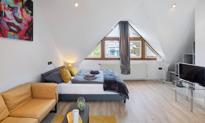 Alsfeld Apartment | Studio Apartment 'Vogelsberger Bett Die 2' with Wi-Fi